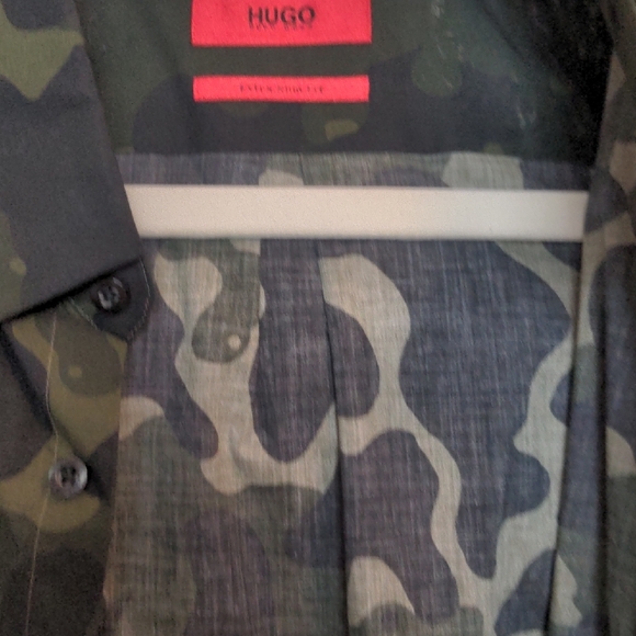 HUGO Men's Camouflage Button Down Shirt - Green and Black - Picture 5 of 10